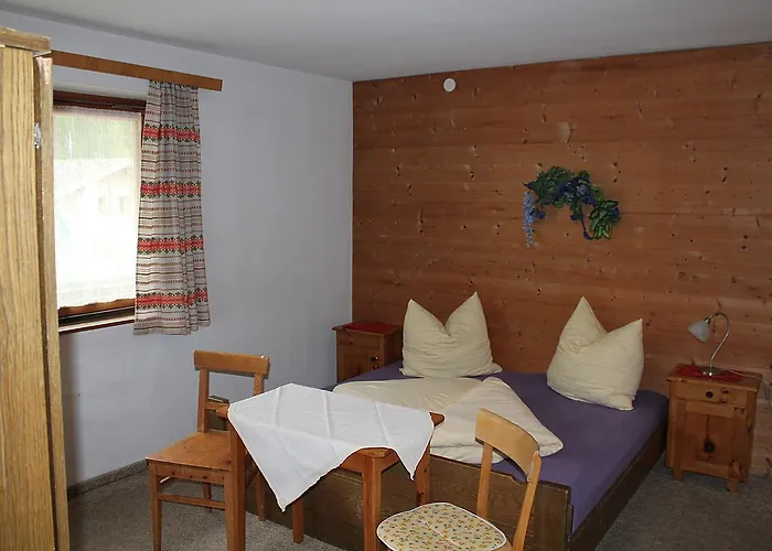 Junser Gasthausl Inn